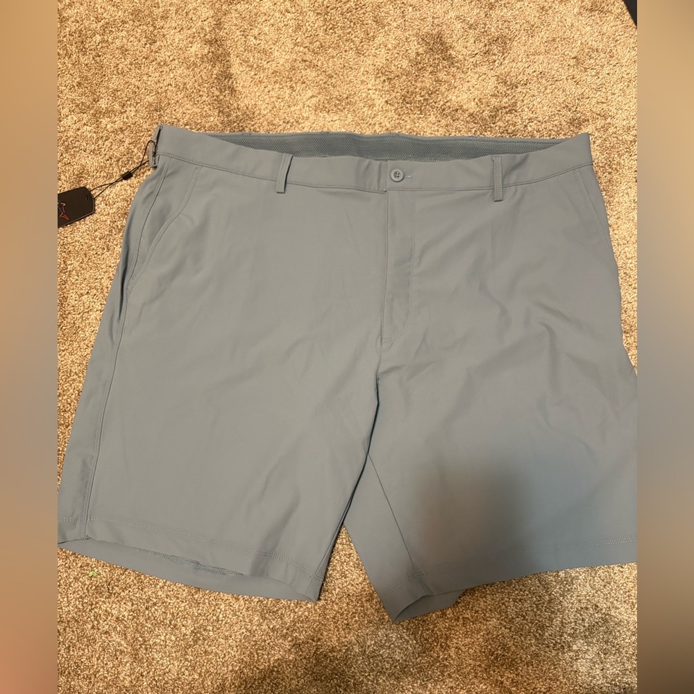 NWT Greg Norman Men’s Golf Shorts